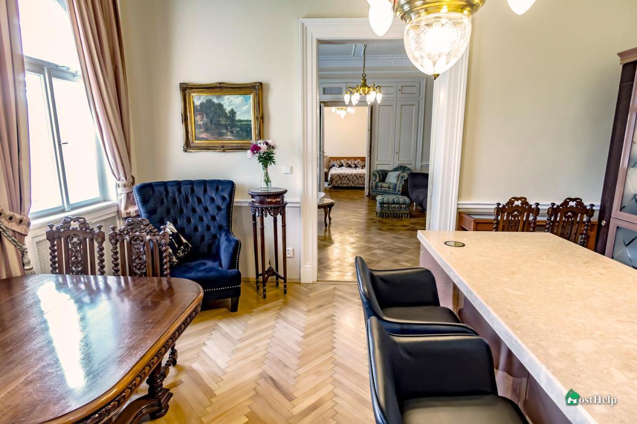 Villa With Hot-Tub, Terrace And Garden, Wenceslass Square Praga Zewnętrze zdjęcie