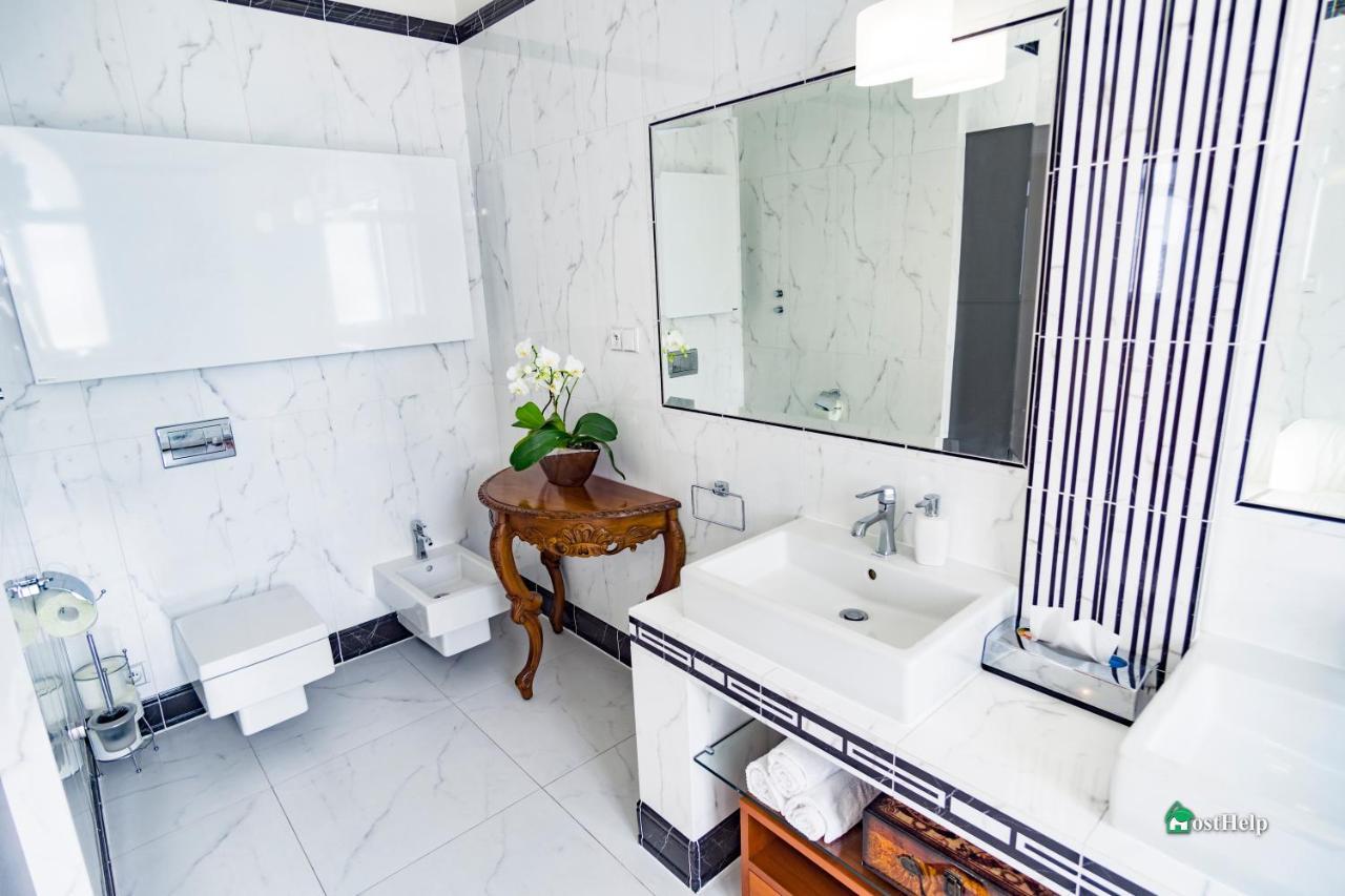 Willa Unique Location With Hot-Tub, Terrace And Garden Praga Zewnętrze zdjęcie