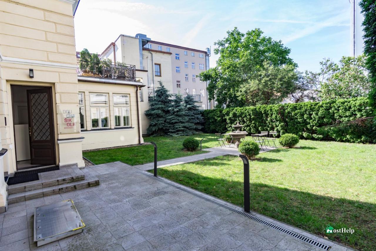 Villa With Hot-Tub, Terrace And Garden, Wenceslass Square Praga Zewnętrze zdjęcie
