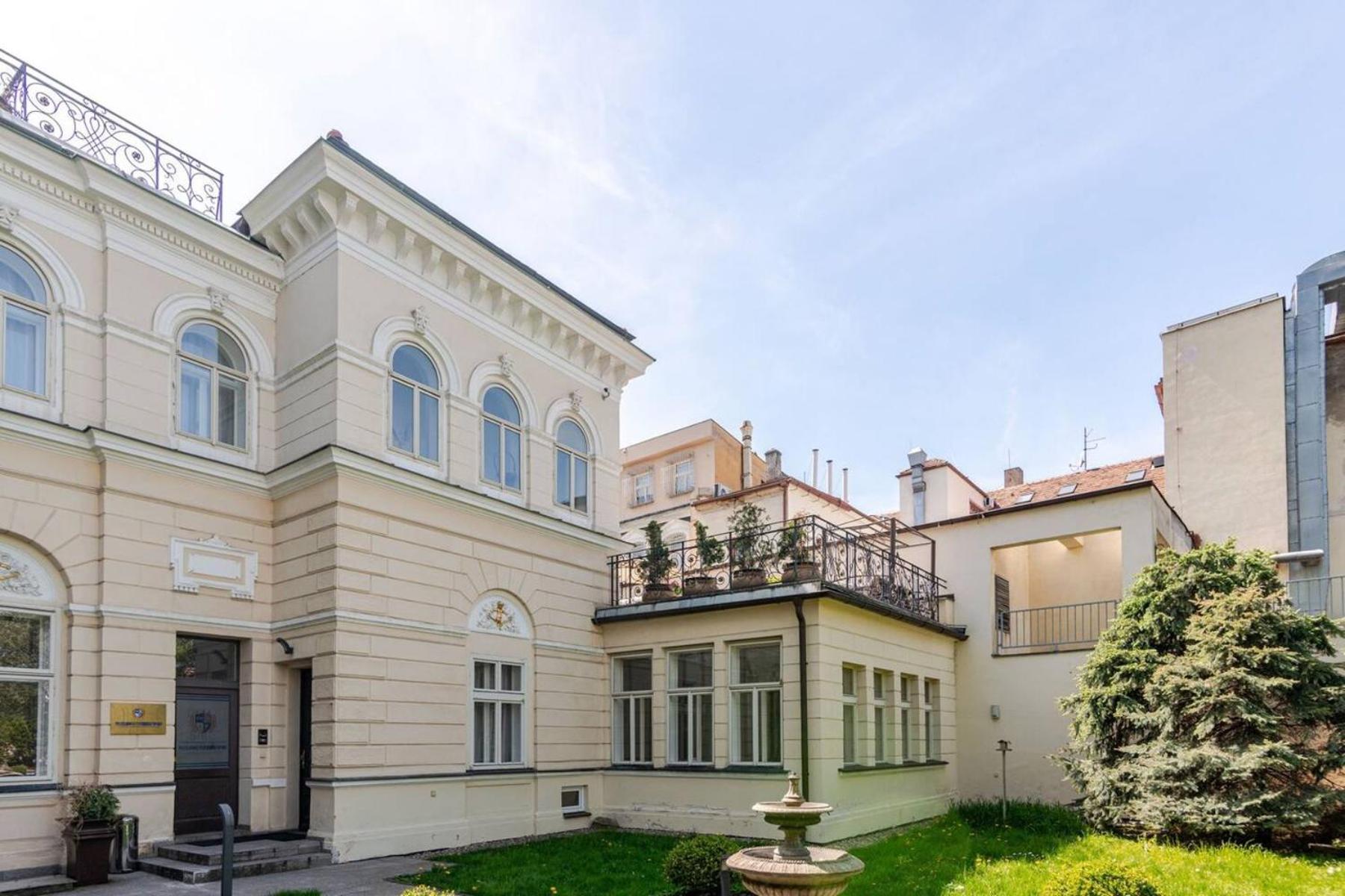 Willa Unique Location With Hot-Tub, Terrace And Garden Praga Zewnętrze zdjęcie
